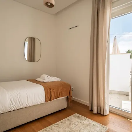 Nyaraló The Hideway, Peaceful Energy & Modern Comfort! *