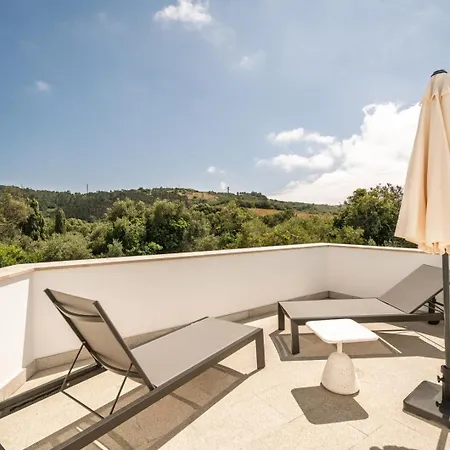 The Hideway, Peaceful Energy & Modern Comfort! * Santo Isidoro