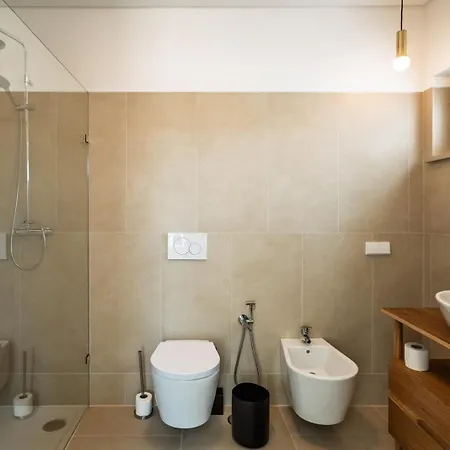 The Hideway, Peaceful Energy & Modern Comfort! Nyaraló