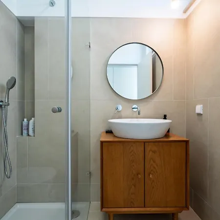 Nyaraló The Hideway, Peaceful Energy & Modern Comfort! *