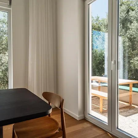 The Hideway, Peaceful Energy & Modern Comfort! Nyaraló