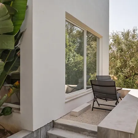 The Hideway, Peaceful Energy & Modern Comfort! * Santo Isidoro